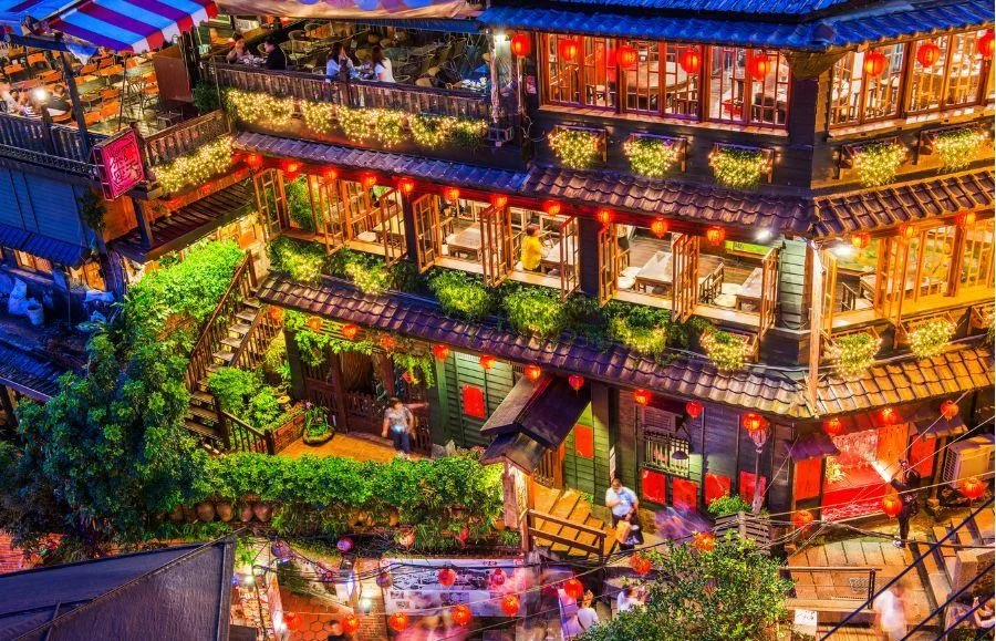 Những phố lồng đèn đẹp nhất châu Á sở hữu khung cảnh đầy lãng mạn