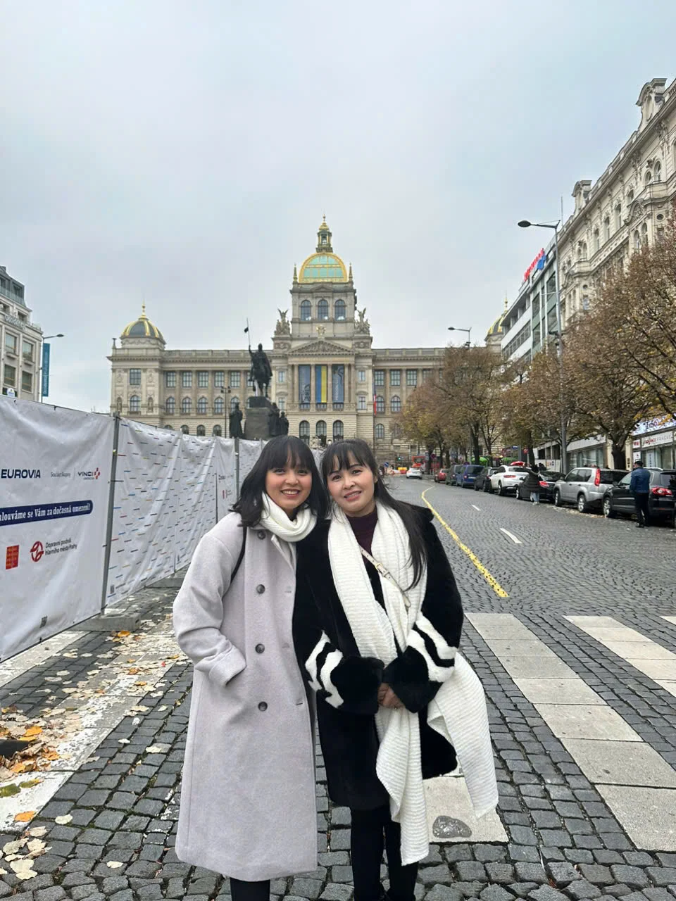 Ca sĩ Trang Nhung 