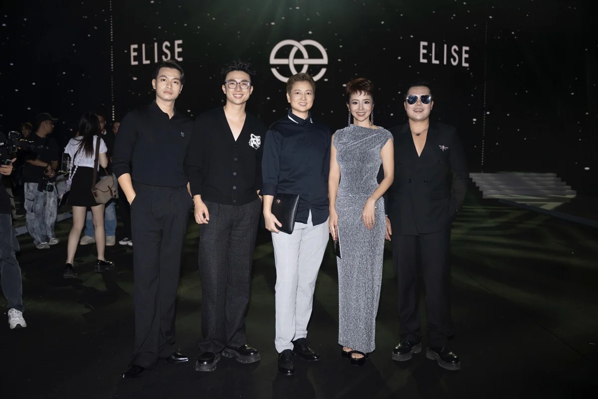 Show thời trang Timeless