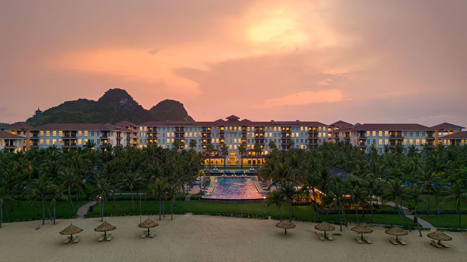 "Thời gian để yêu" tại Danang Marriott Resort & Spa
