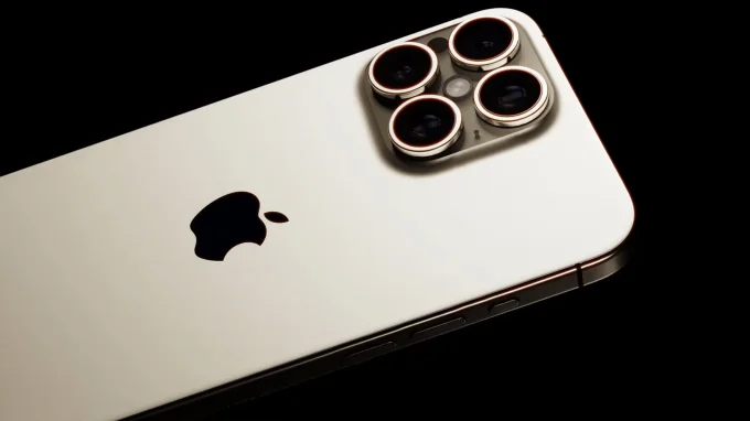 Chân dung iPhone 16 Pro màu hồng nhìn phát yêu ngay