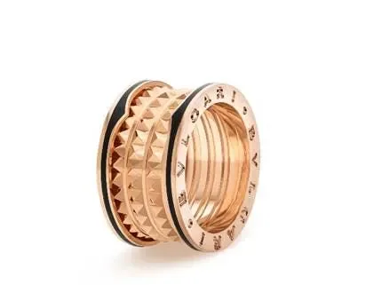 "Bóc mác" toàn bộ set trang sức Tóc Tiên diện đến sự kiện Bulgari