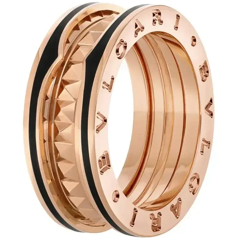 "Bóc mác" toàn bộ set trang sức Tóc Tiên diện đến sự kiện Bulgari