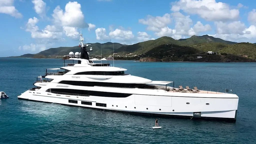 Ngắm dàn siêu du thuyền hùng hậu tại Triển lãm Du thuyền Quốc tế Palm Beach