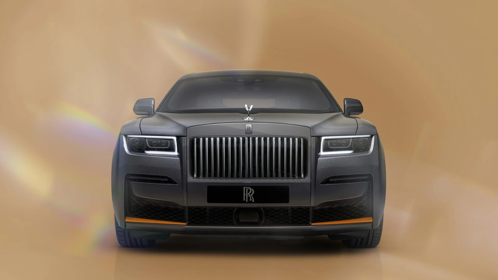 Chiêm ngưỡng “xế hộp” Ghost Prism phiên bản kỷ niệm 120 năm thành lập Rolls-Royce