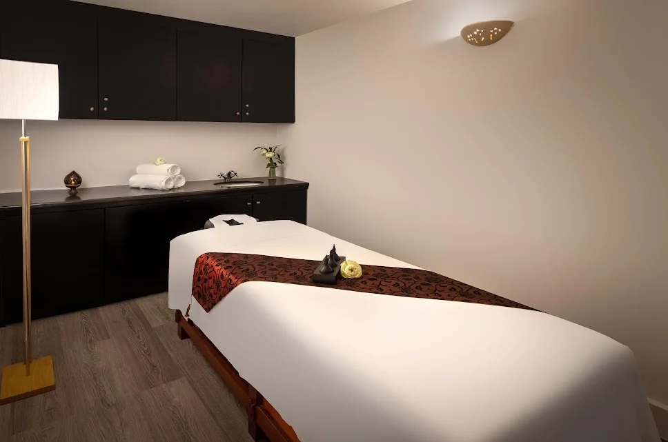 Đẳng cấp khách sạn thành phố tốt nhất thế giới: Raffles Hotel Le Royal Phnom Penh
