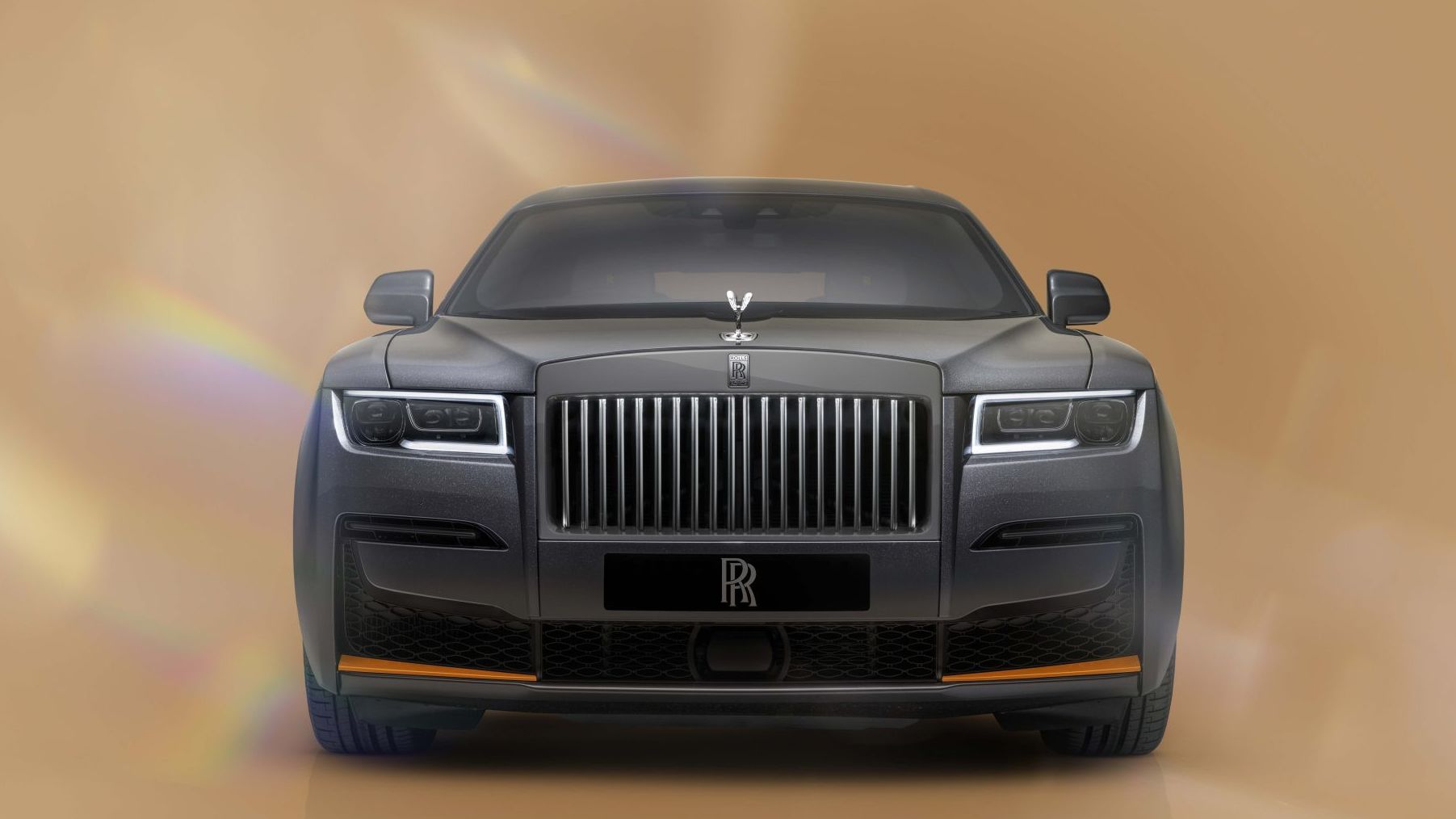 Chiêm ngưỡng “xế hộp” Ghost Prism phiên bản kỷ niệm 120 năm thành lập Rolls-Royce