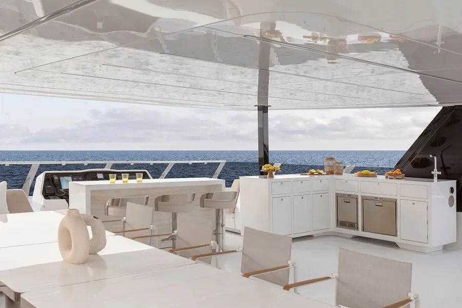 Du ngoạn cùng SÓL - Siêu du thuyền điện đầu tiên thuộc dòng 80 Power Eco từ Sunreef