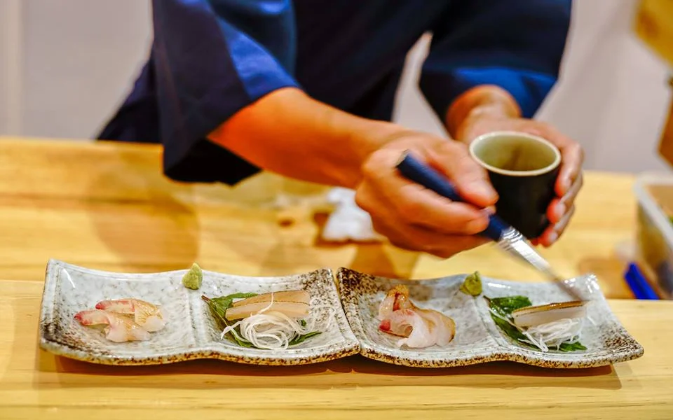Ngắm kiệt tác ẩm thực Nhật qua 5 nhà hàng Omakase nức tiếng tại Sài Gòn