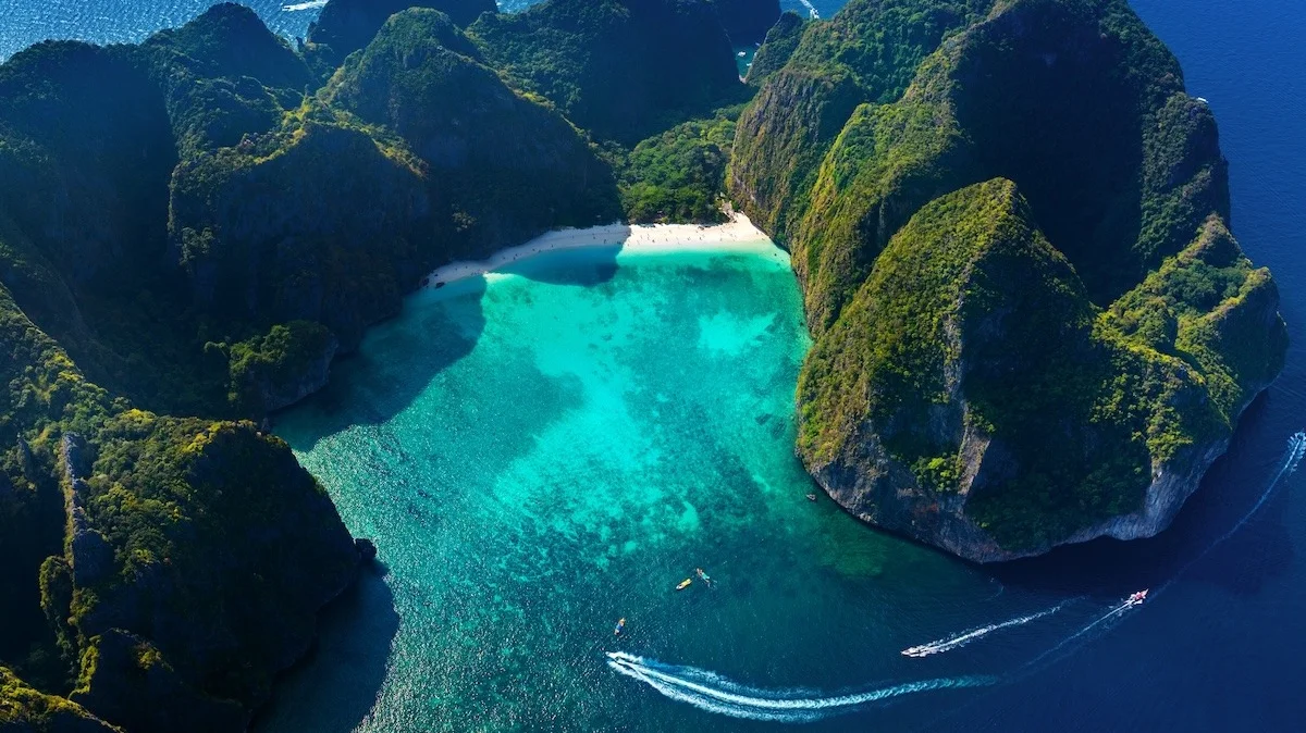 Mách bạn những địa điểm không nên bỏ lỡ khi tới Phuket - Thái Lan