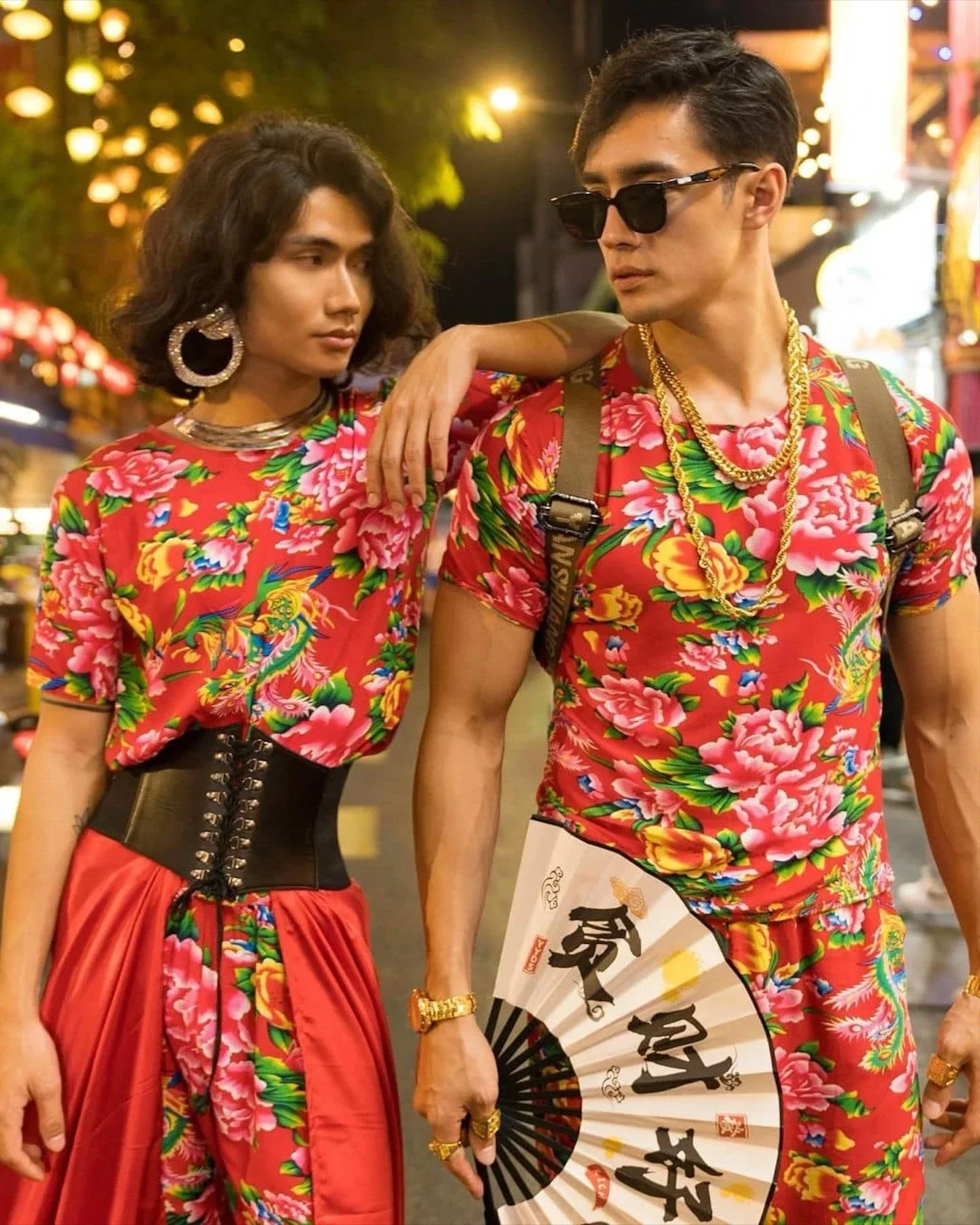Áo họa tiết chăn công
