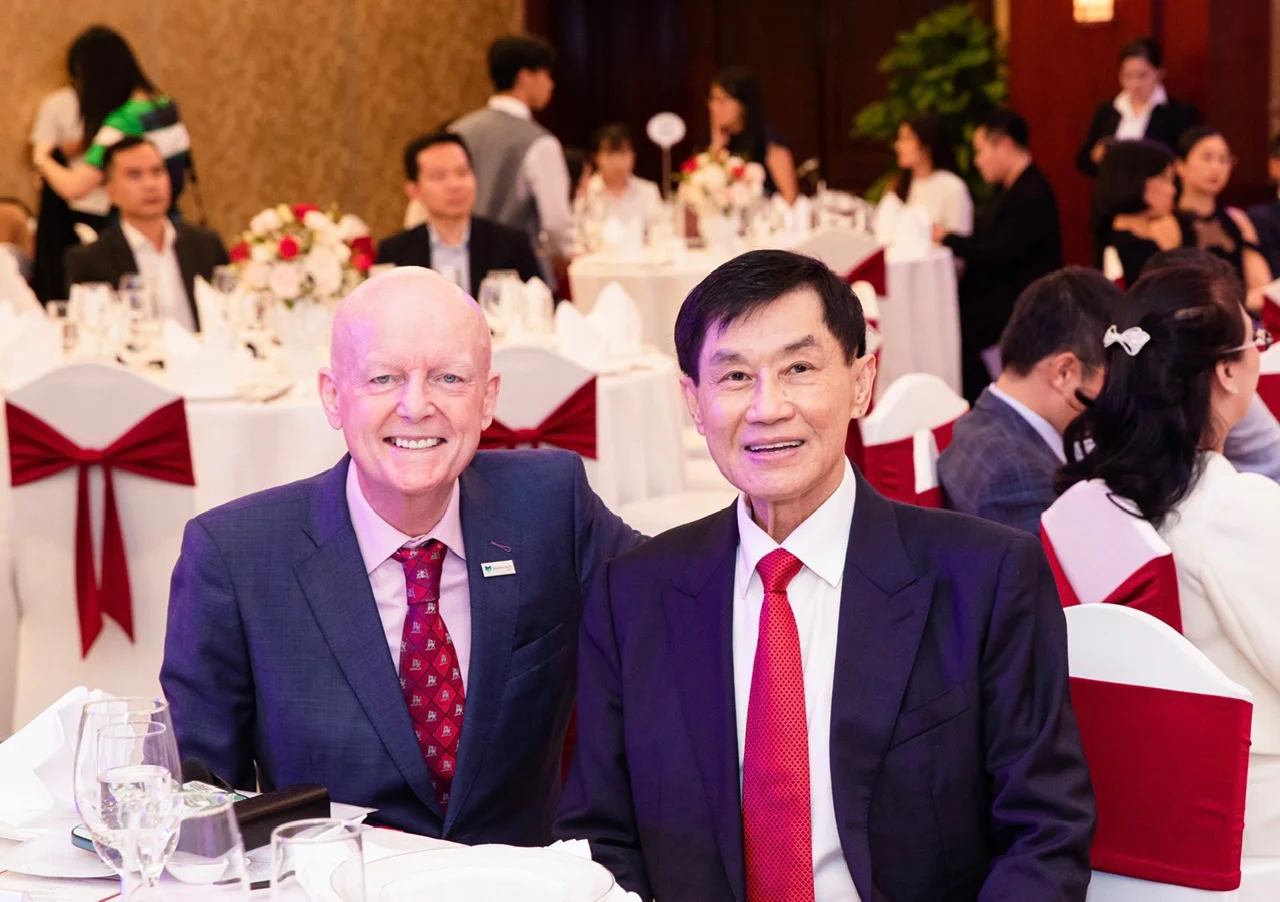 Đạo đức kinh doanh của doanh nhân Johnathan Hạnh Nguyễn