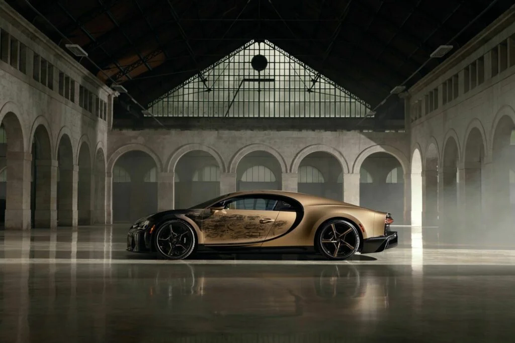 Đặc quyền của giới siêu giàu chơi Bugatti: Hãng tính xây cả trạm xăng tại nhà cho khách nếu xe xăng bị cấm