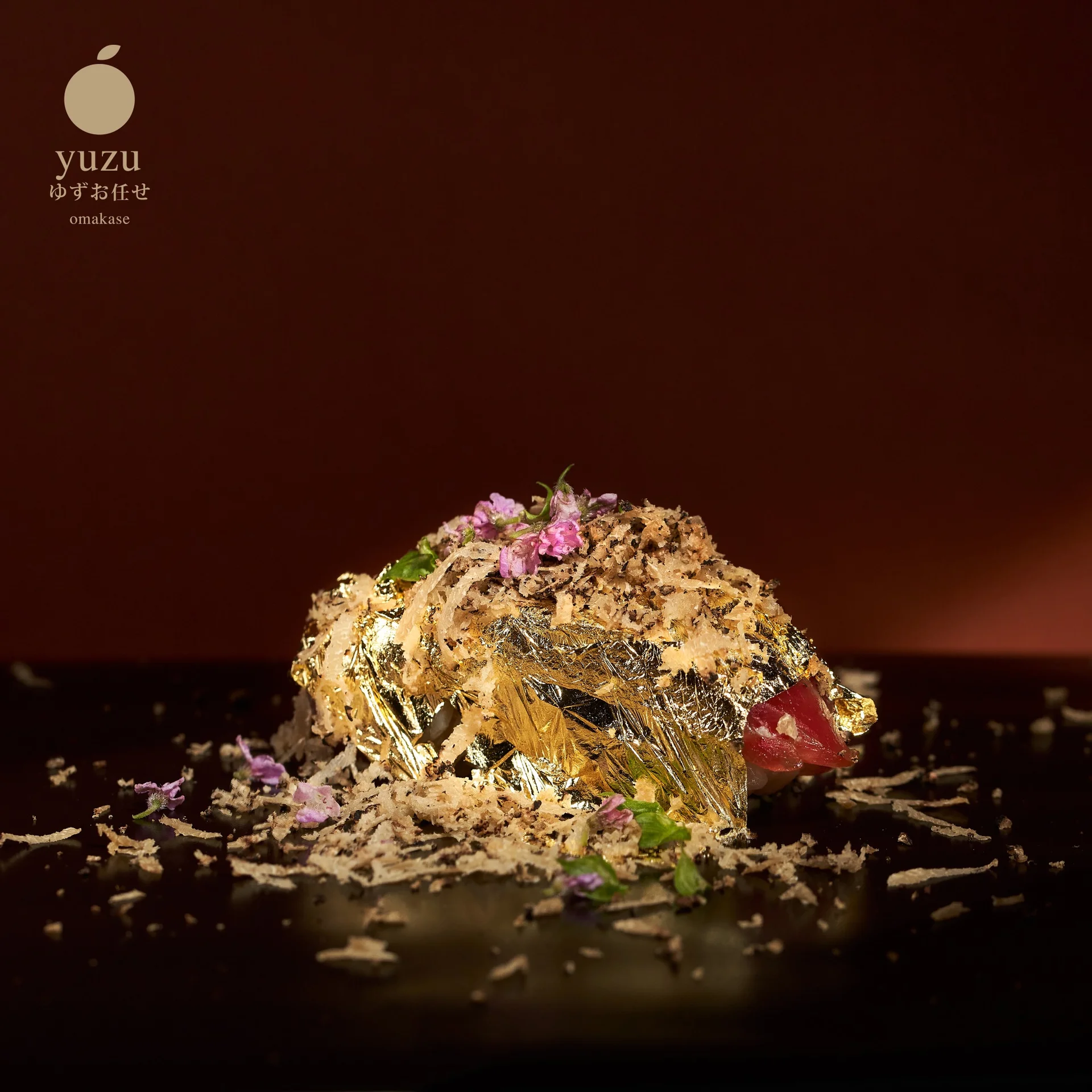 Omakase: Khi giới trẻ chi cả tháng lương cho một bữa ăn không được chọn món, mỗi phần chỉ bé bằng ngón tay