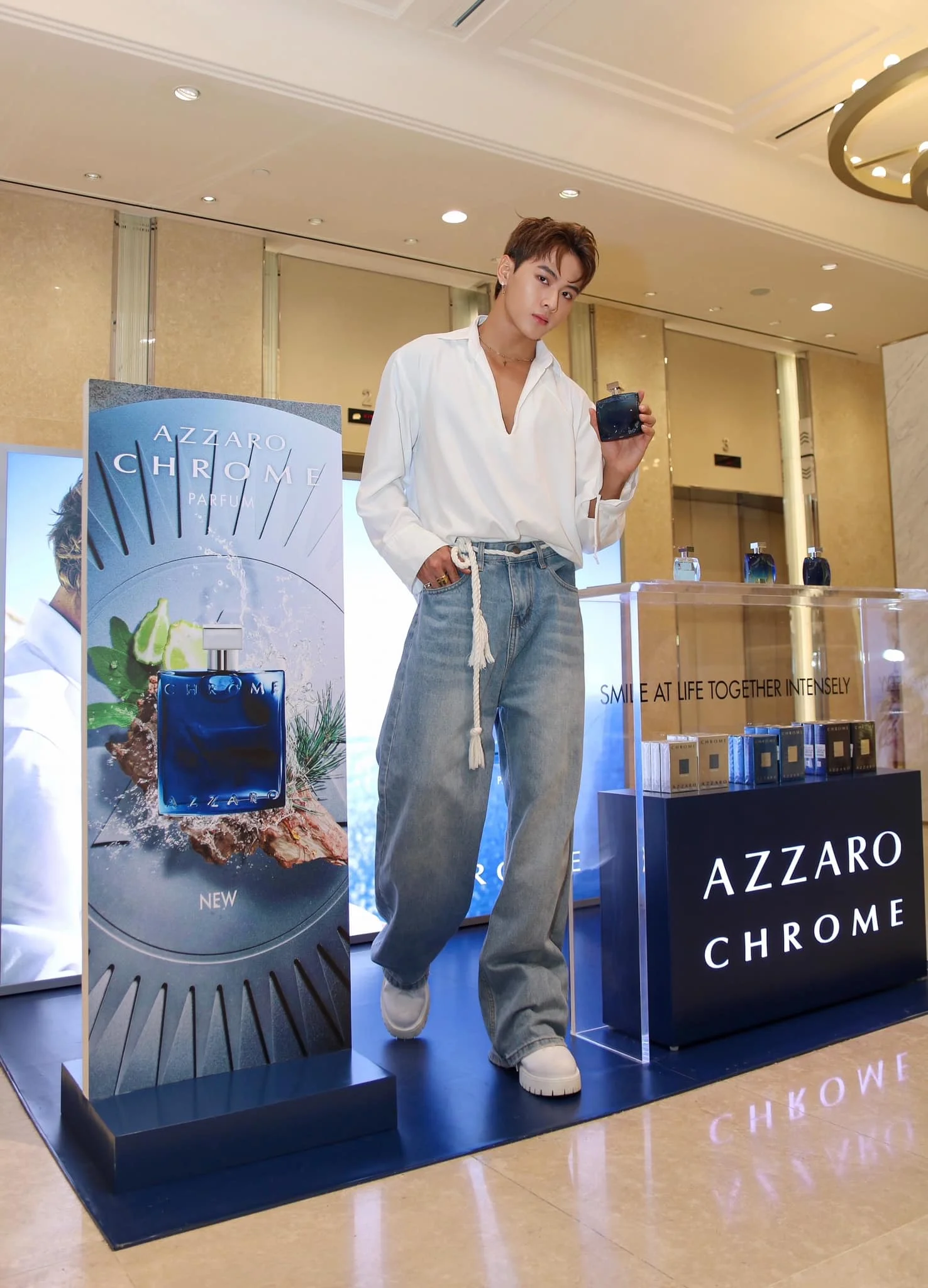 Mạc Trung Kiên, Hóa Trần, Bảo Luận mê mẩn Azzaro Chrome Parfums