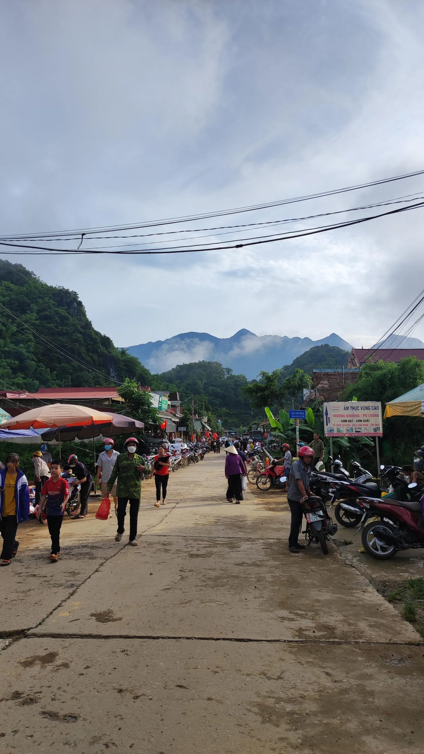 Du lịch Pù Luông