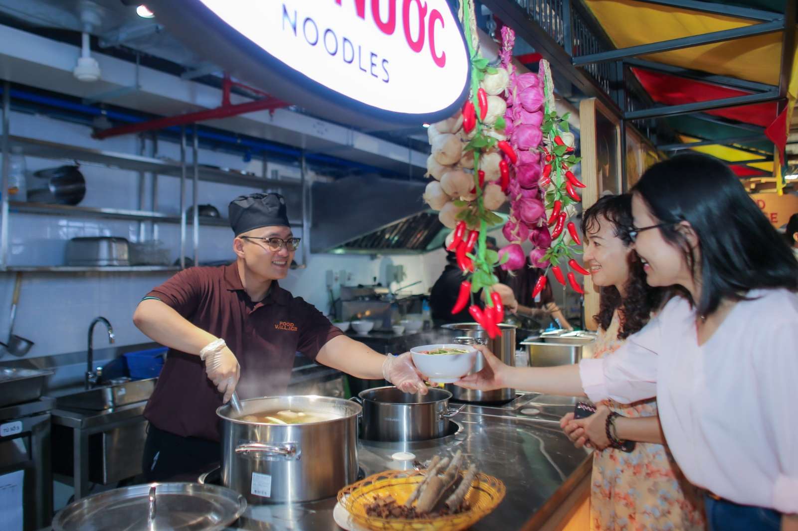 Check-in những nhà hàng “gây thương nhớ” tại sân bay Tân Sơn Nhất hè này
