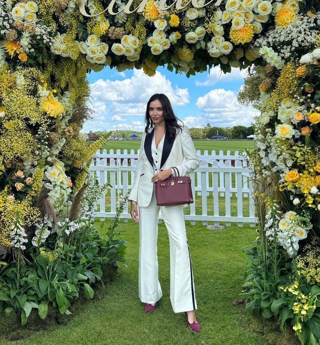 Dàn WAGs sang chảnh khoe túi xách Hermès có giá vài tỷ đồng
