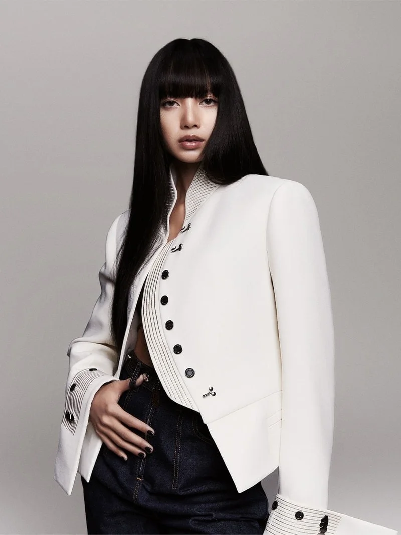 Lisa gia nhập Louis Vuitton