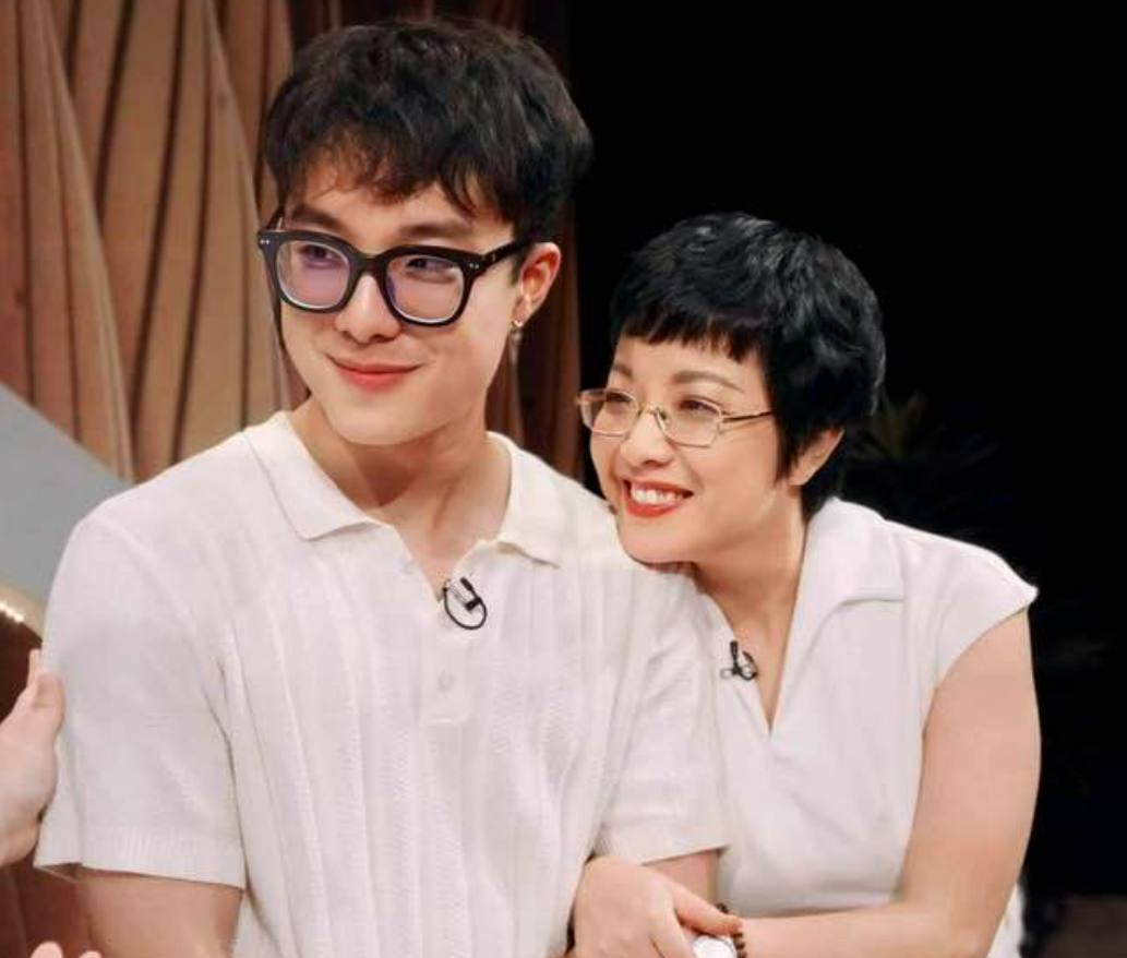 Con trai Cường Đô La