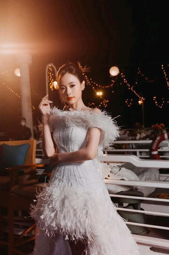Nơi bắt đầu cuộc tình Midu - Minh đạt: Du thuyền hạng sang