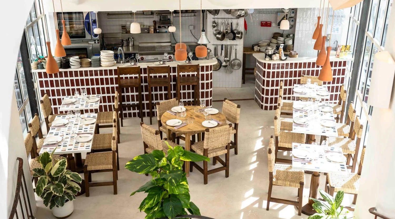 Bạn đã sẵn sàng "đổ gục" trước vẻ đẹp và hương vị của 4 nhà hàng đỉnh cao ở Paris chưa?