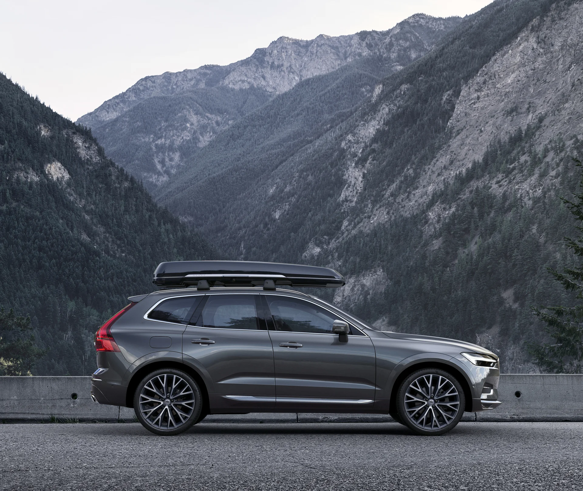 Volvo XC90 cùng các ông vua xe gia đình được lòng khách hàng Việt