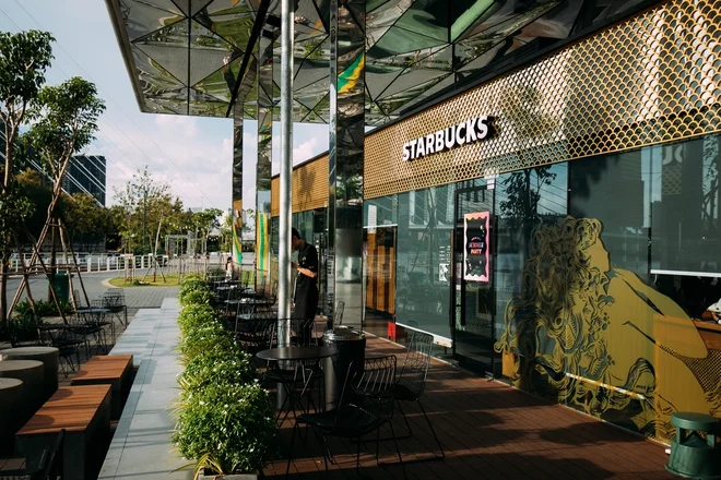 Starbucks WaterBus Thủ Thiêm