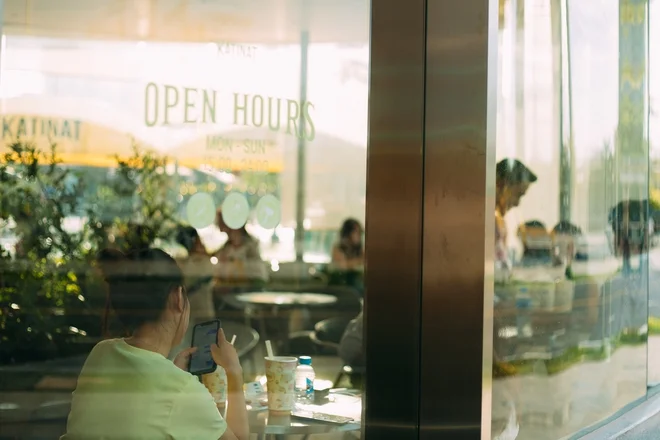 Starbucks WaterBus Thủ Thiêm