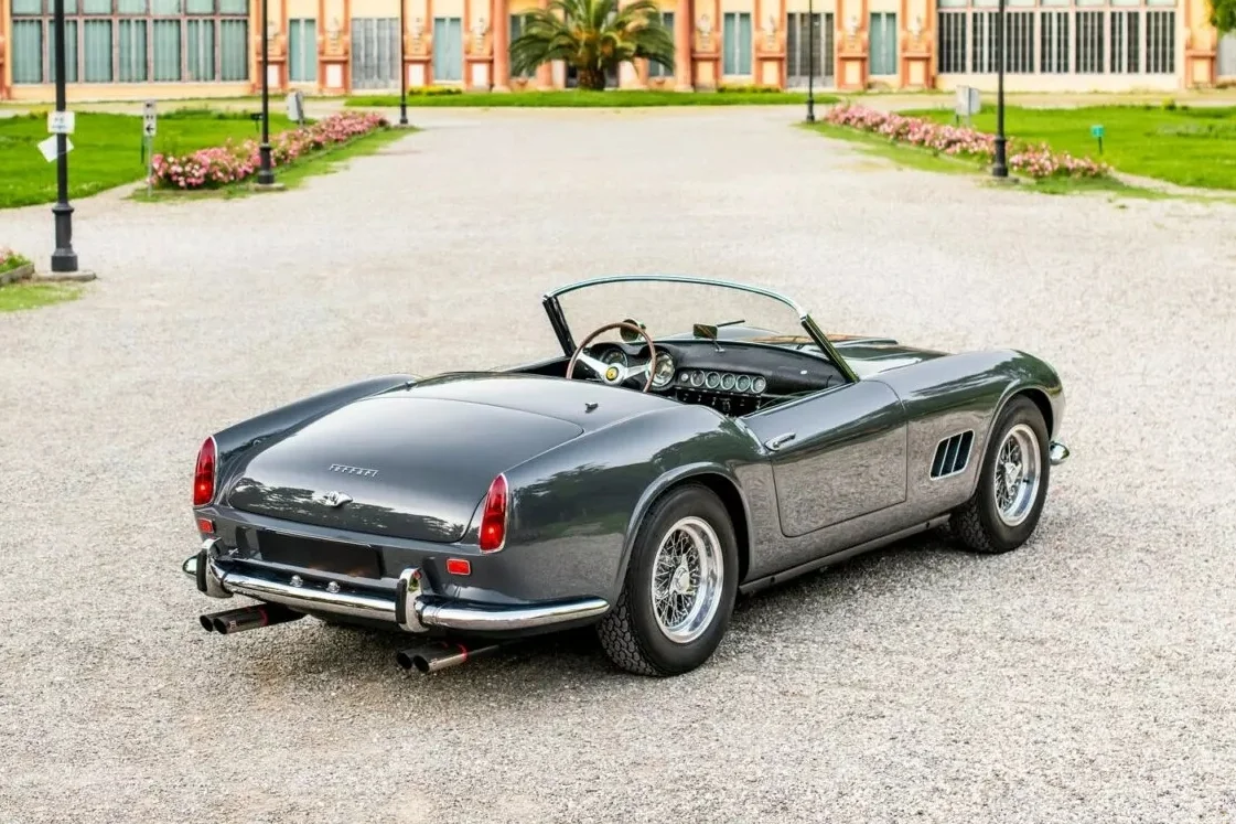  Ferrari 250 GT