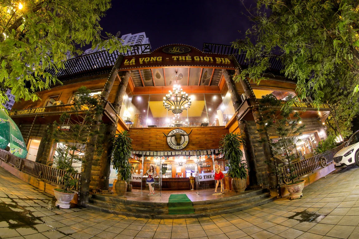 5 nhà hàng view siêu đẹp tại Hà Nội – Check-in là mê ngay!