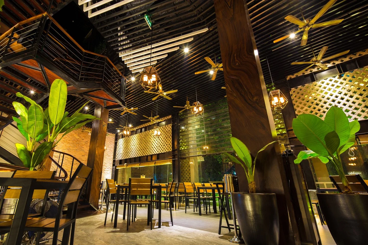 5 nhà hàng view siêu đẹp tại Hà Nội – Check-in là mê ngay!
