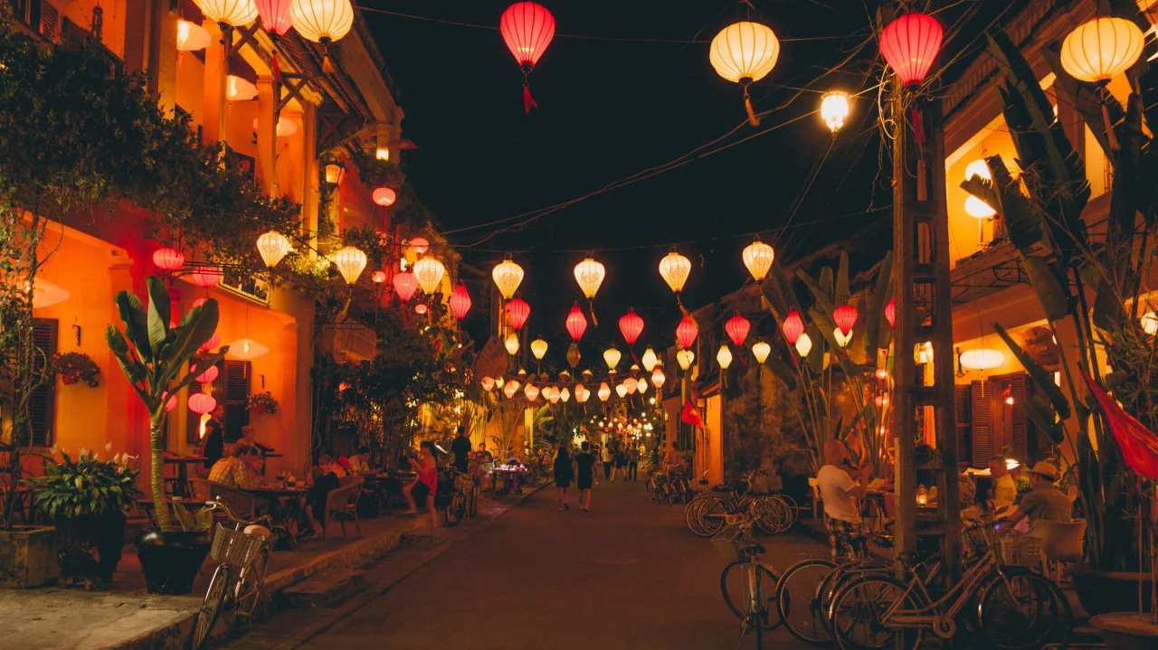 Du lịch Hội An mùa Trung thu - Vẻ đẹp văn hóa cổ kính