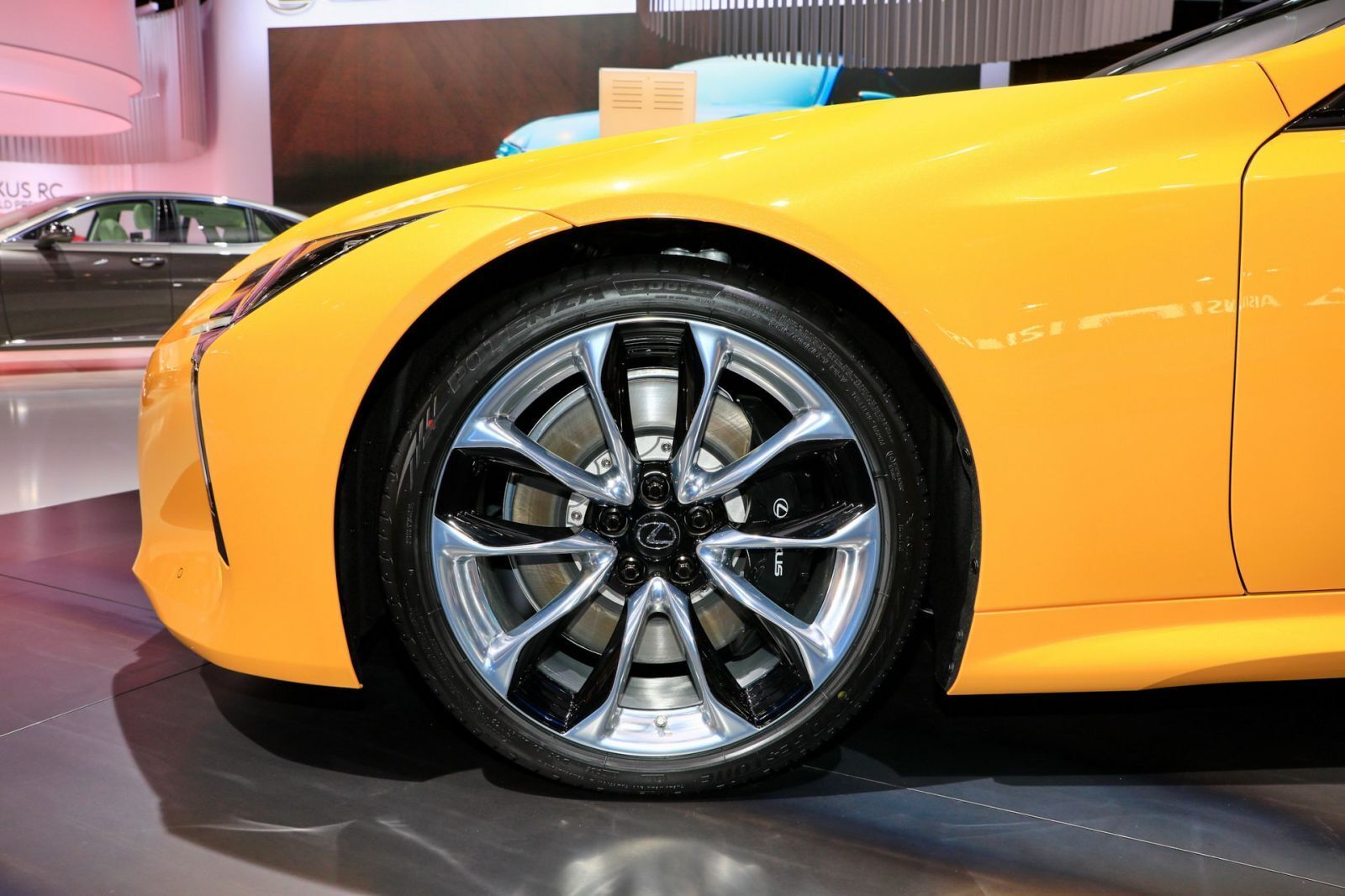 -xe-lexus-l-limited-edition-2019-8.jpg