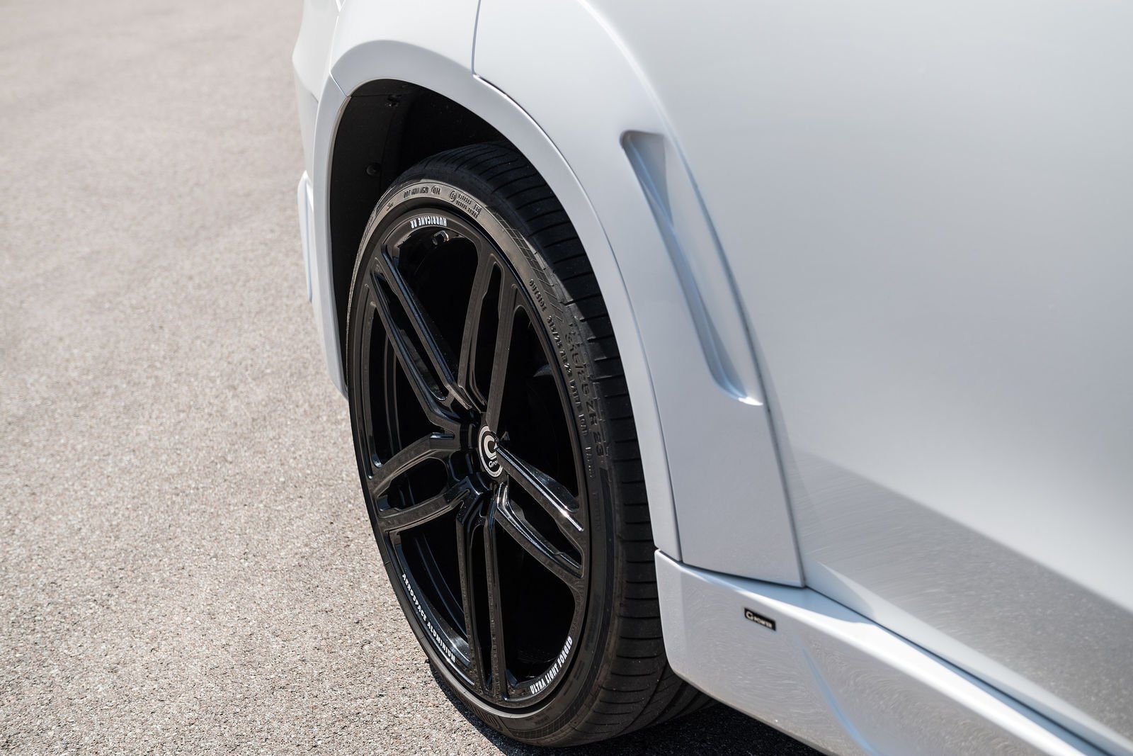 xe-bmw-x5-typhoon-5.jpg