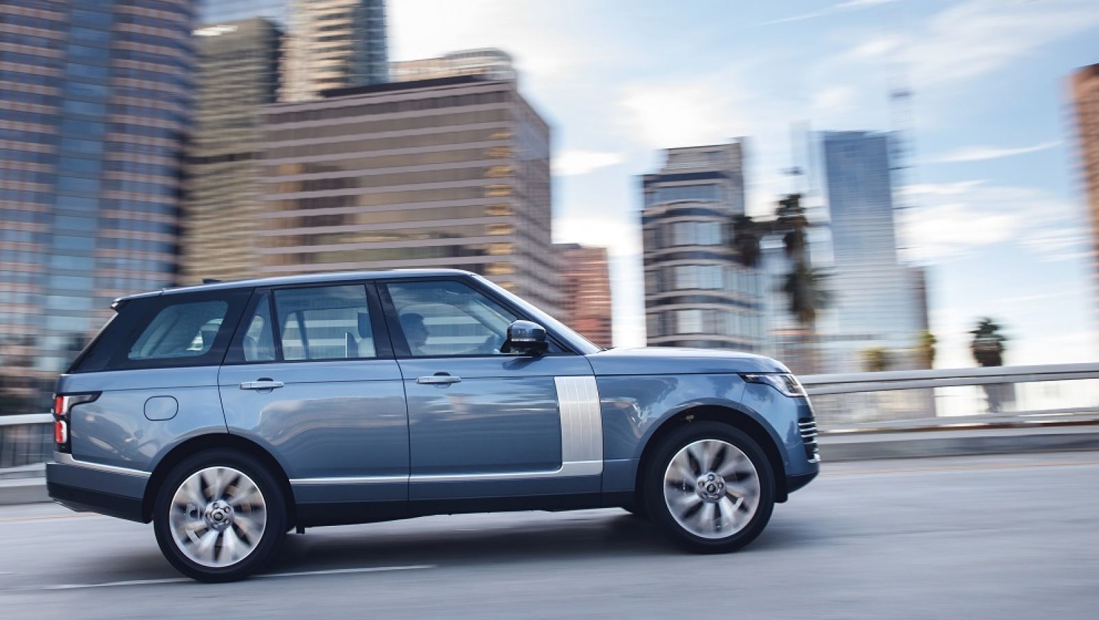 xe-range-rover-2.jpg