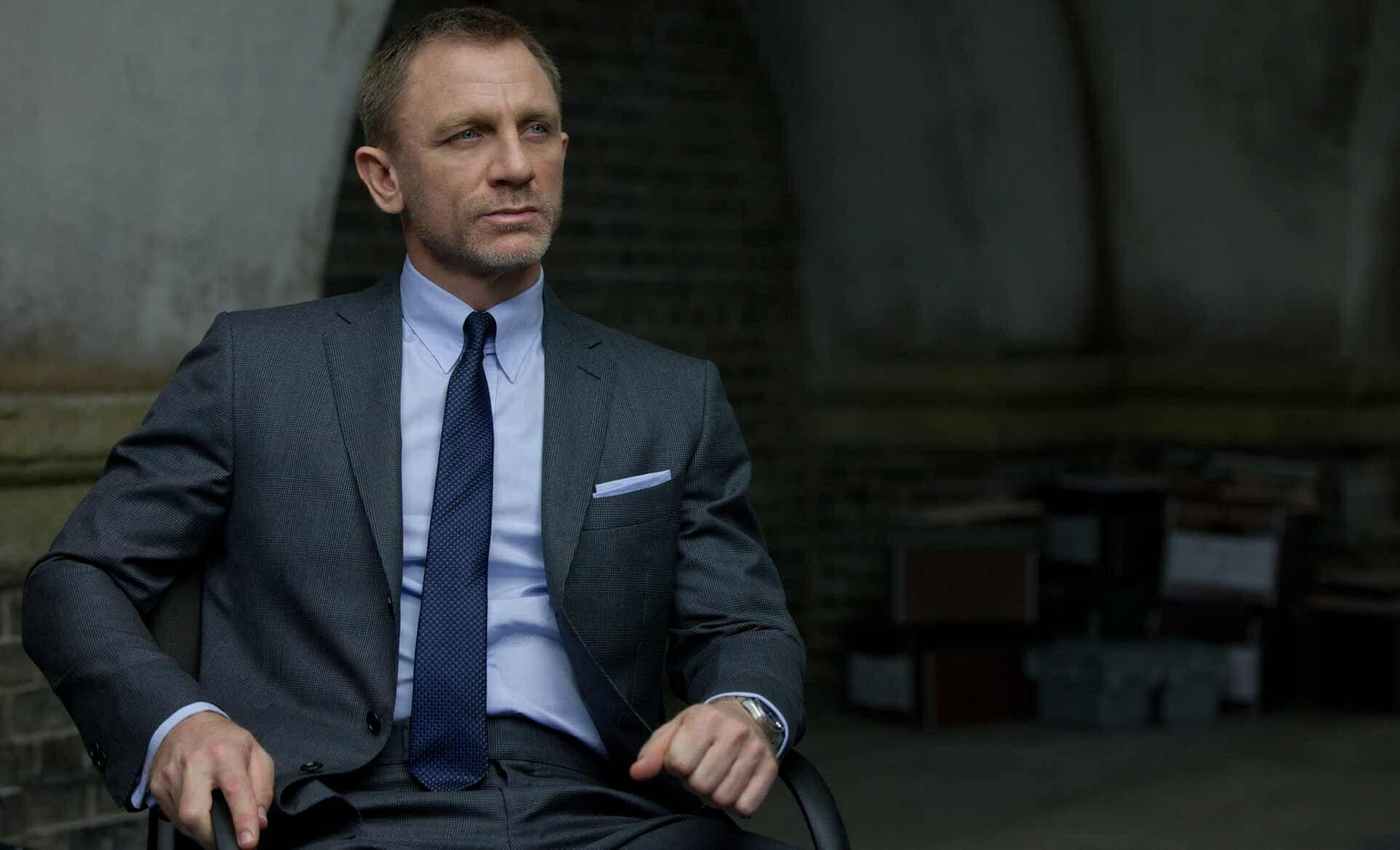 James-Bond-Gray-and-Blue.jpg