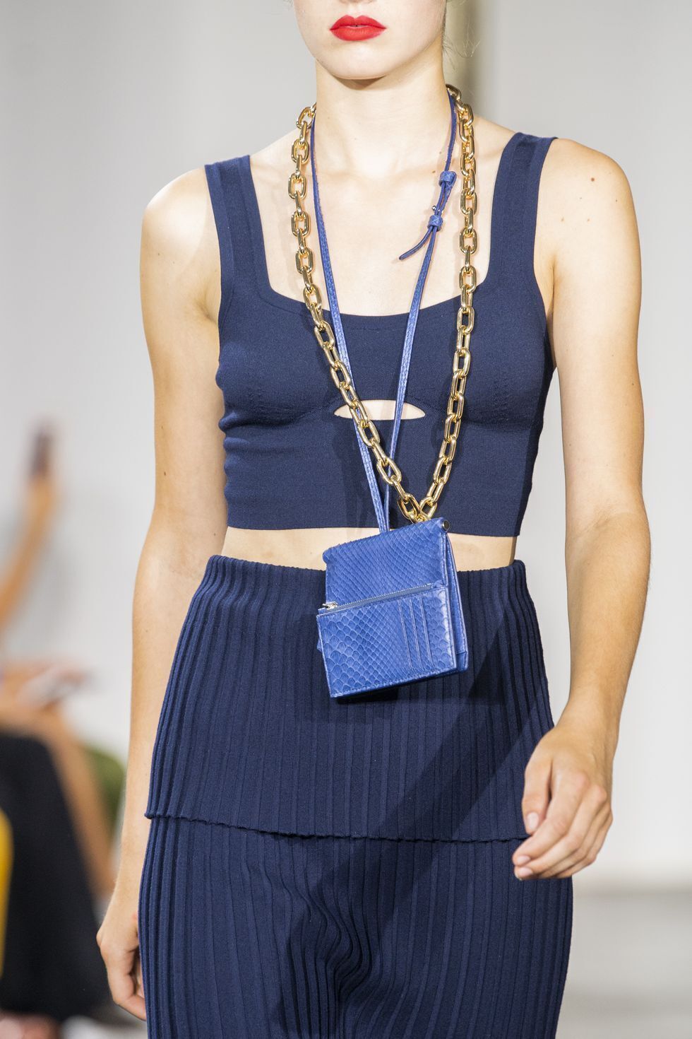 gabriela-hearst-clp-rs19-0253-1536767877.jpg