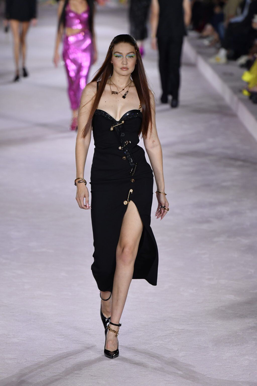 Gigi Hadid Đầm quây