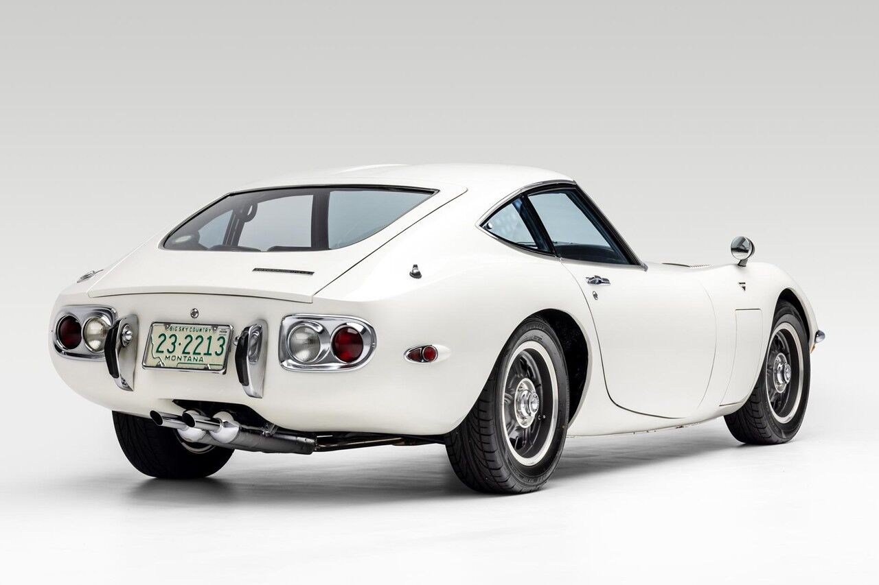 Toyota 2000GT