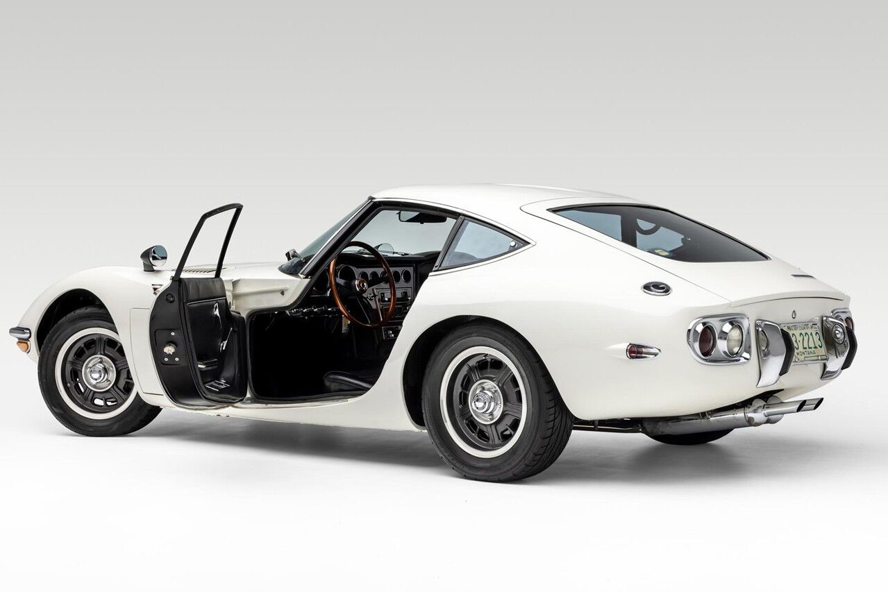 Toyota 2000GT