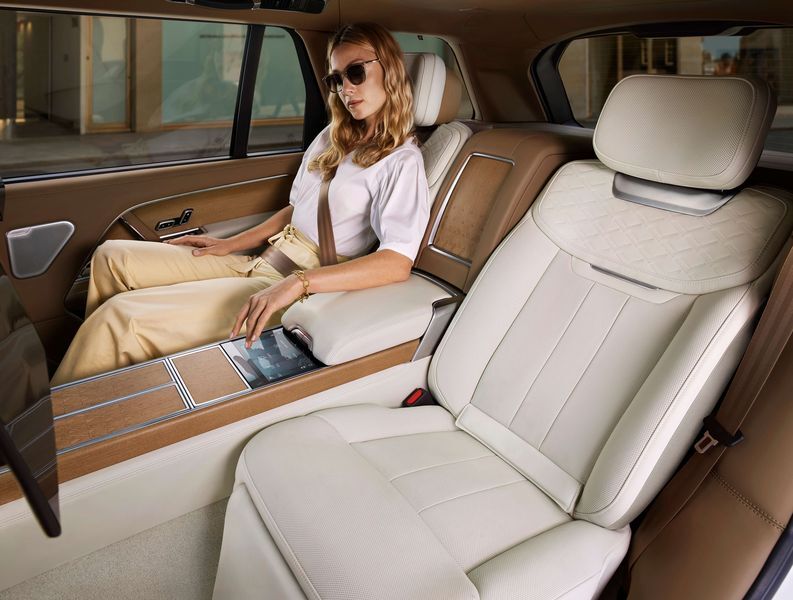 xehay-range-rover-27102021-11.jpg
