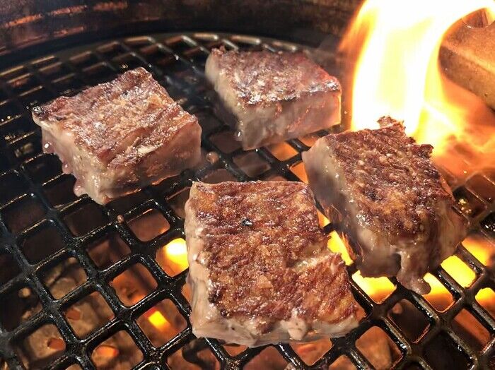 Không phải Kobe, đây mới là loại thịt bò hiếm nhất thế giới - 5