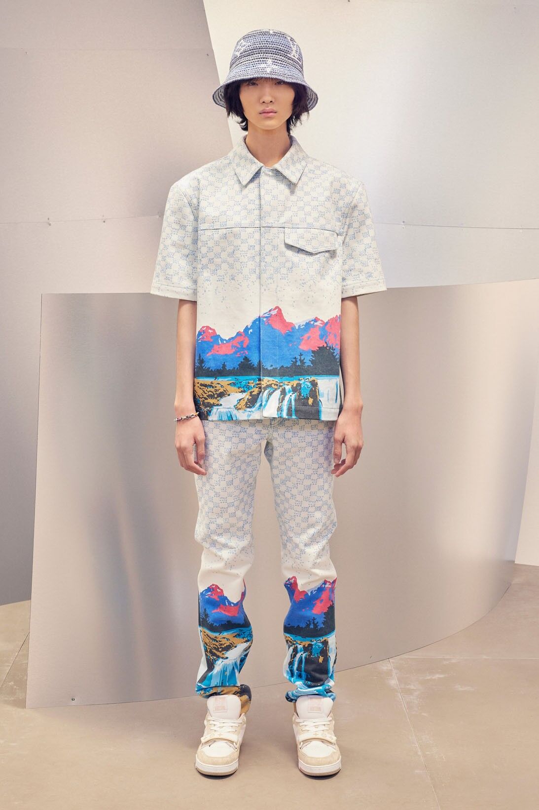 Louis Vuitton Pre Fall 2022