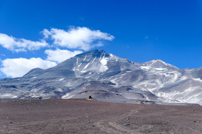 Ojos del Salado Rapid Ascent™ Climbing Expedition - Alpenglow