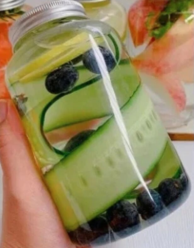 7 loại nước detox thần thánh dễ uống, có tác dụng dưỡng da, giữ dáng