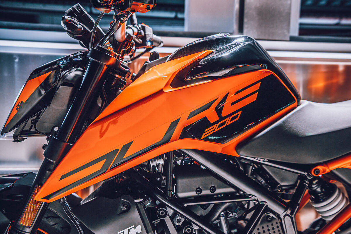 KTM 200 Duke 2021 sắp về Việt Nam, giá bán dự kiện 99 triệu đồng KTM-200-Duke-2021 (1).jpg