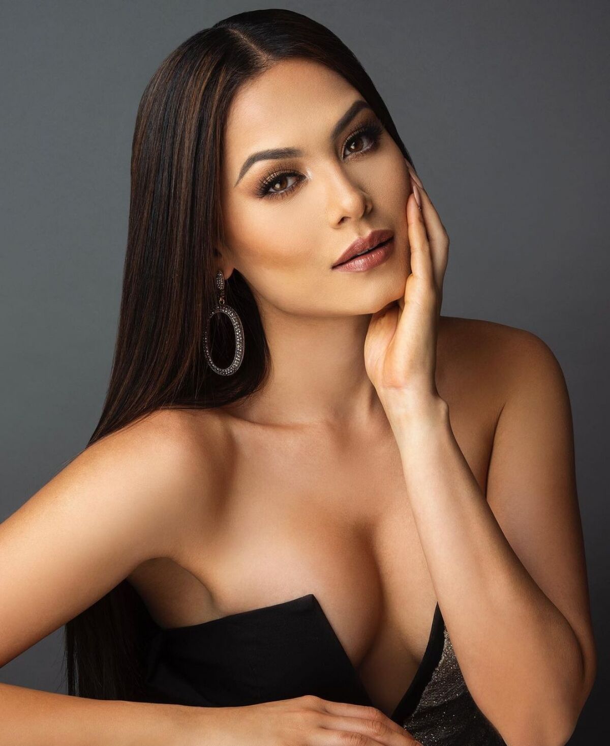 Hoa hậu Andrea Meza