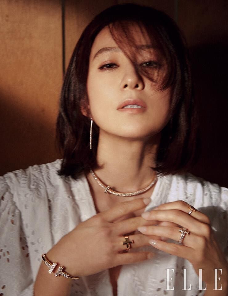Kim Hee Ae diện trang sức Tiffany & Co