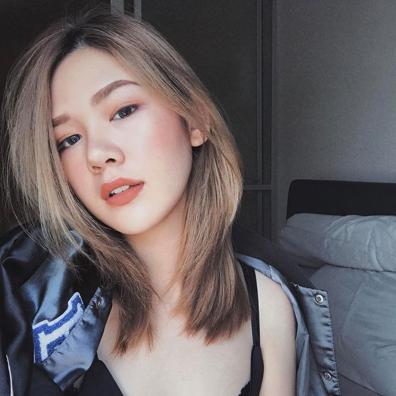 Tóc mái rẽ ngôi